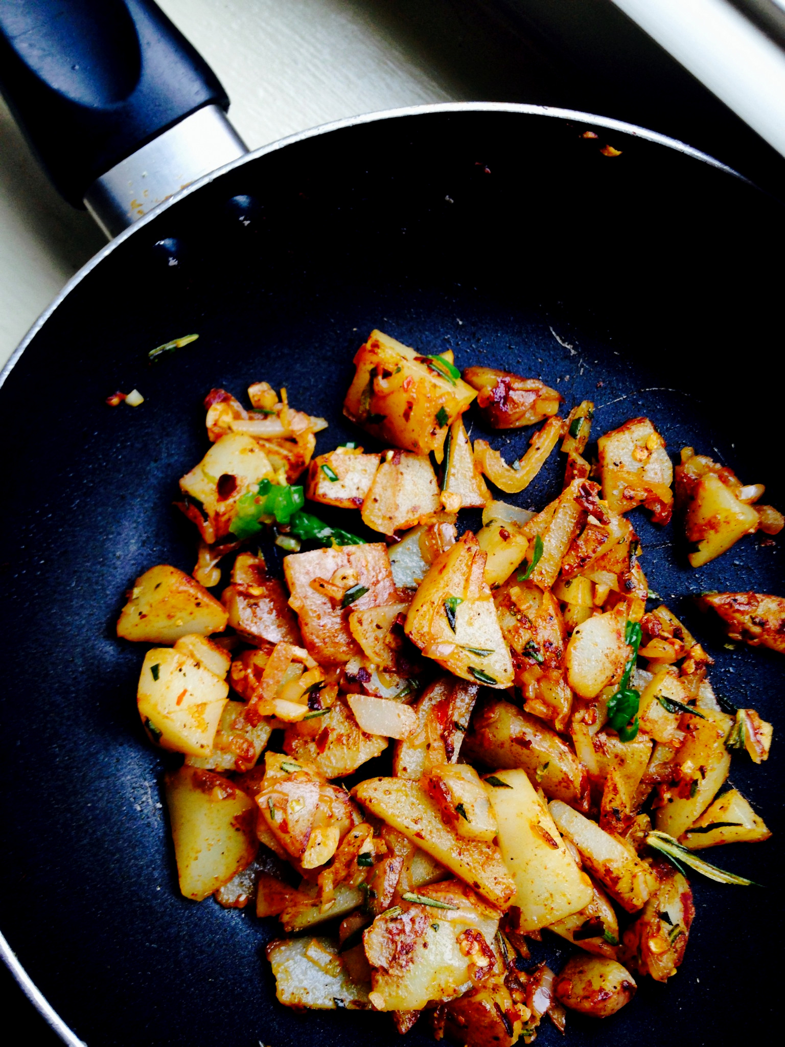 Garlicy Herb Breakfast Potatoes with Caramelized Shallots